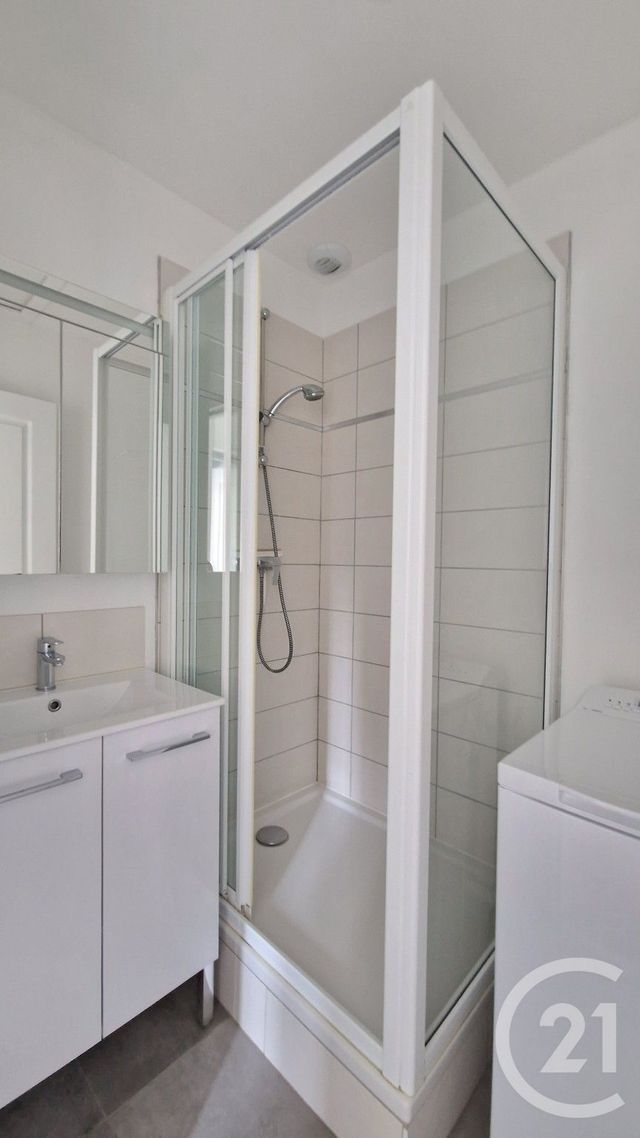 Appartement F3 à louer - 3 pièces - 41.0 m2 - ROUEN - 76 - HAUTE-NORMANDIE - Century 21 Thillard Et Duhamel