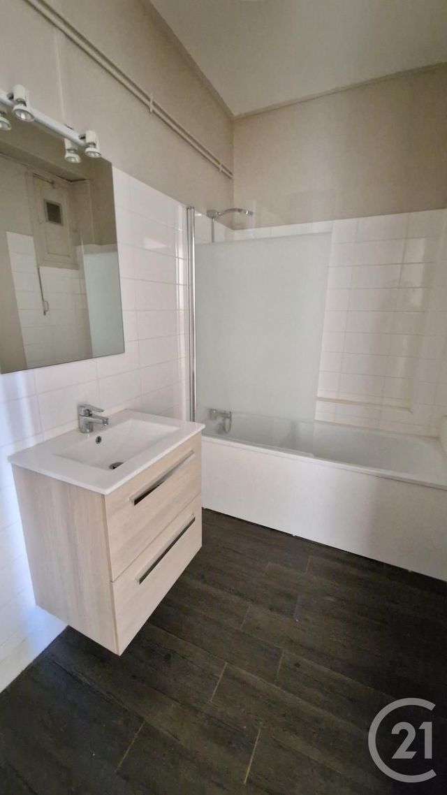 Appartement F3 à louer - 3 pièces - 71.79 m2 - ROUEN - 76 - HAUTE-NORMANDIE - Century 21 Thillard Et Duhamel