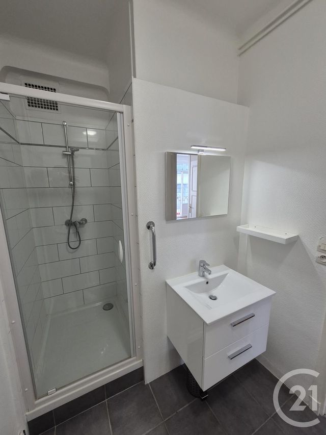 Appartement F2 à louer - 2 pièces - 60.33 m2 - ROUEN - 76 - HAUTE-NORMANDIE - Century 21 Thillard Et Duhamel