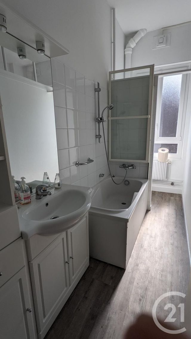 Appartement F3 à louer - 3 pièces - 76.41 m2 - ROUEN - 76 - HAUTE-NORMANDIE - Century 21 Thillard Et Duhamel