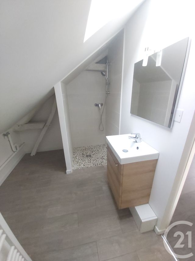 Appartement F1 bis à louer - 2 pièces - 18.95 m2 - LE MESNIL ESNARD - 76 - HAUTE-NORMANDIE - Century 21 Thillard Et Duhamel