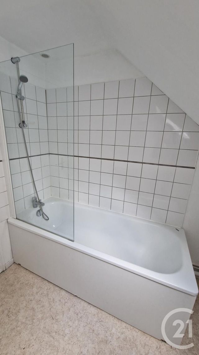 Appartement F2 à louer - 2 pièces - 30.3 m2 - ROUEN - 76 - HAUTE-NORMANDIE - Century 21 Thillard Et Duhamel