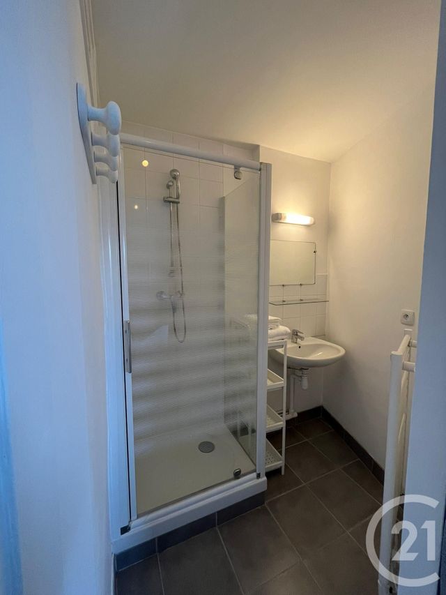 Appartement F2 à louer - 2 pièces - 28.5 m2 - ROUEN - 76 - HAUTE-NORMANDIE - Century 21 Thillard Et Duhamel