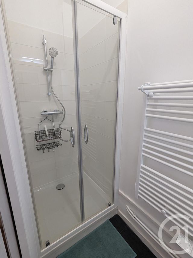 Appartement F2 à louer - 2 pièces - 34.25 m2 - ROUEN - 76 - HAUTE-NORMANDIE - Century 21 Thillard Et Duhamel