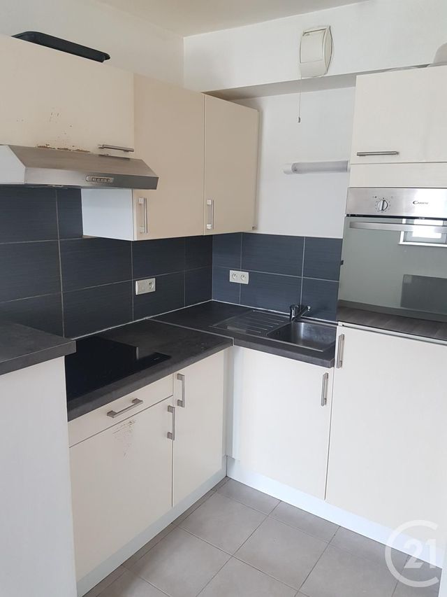 Appartement à louer - 3 pièces - 46.05 m2 - ROUEN - 76 - HAUTE-NORMANDIE - Century 21 Thillard Et Duhamel