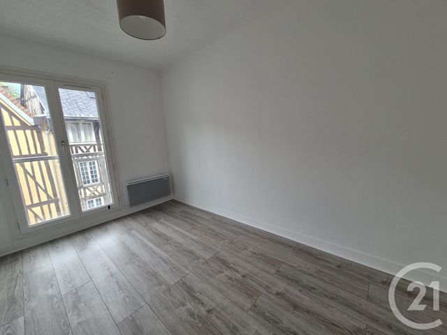 Appartement F2 à louer - 2 pièces - 38.21 m2 - ROUEN - 76 - HAUTE-NORMANDIE - Century 21 Thillard Et Duhamel