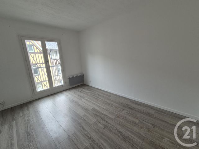 Appartement F2 à louer - 2 pièces - 38.21 m2 - ROUEN - 76 - HAUTE-NORMANDIE - Century 21 Thillard Et Duhamel