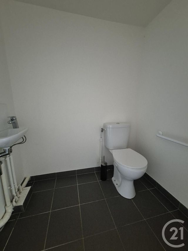 Appartement F3 à louer - 3 pièces - 78.02 m2 - ROUEN - 76 - HAUTE-NORMANDIE - Century 21 Thillard Et Duhamel