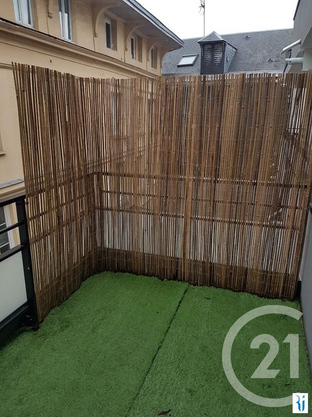 Appartement F3 à louer - 3 pièces - 78.02 m2 - ROUEN - 76 - HAUTE-NORMANDIE - Century 21 Thillard Et Duhamel