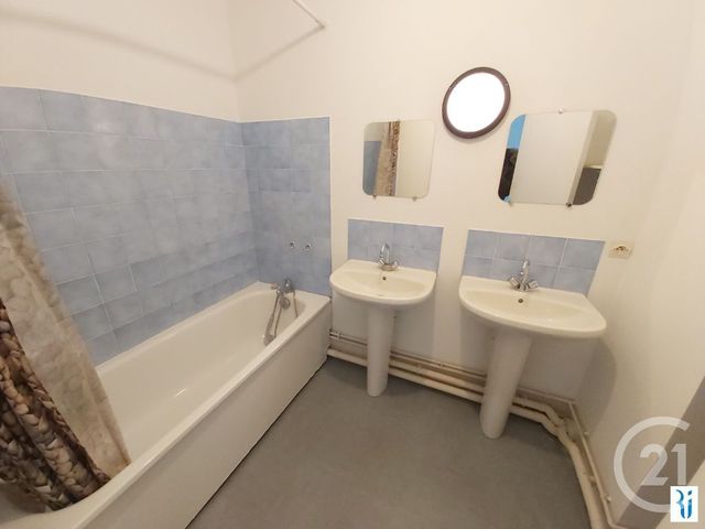 Appartement F4 à louer - 4 pièces - 85.17 m2 - BOIS GUILLAUME - 76 - HAUTE-NORMANDIE - Century 21 Thillard Et Duhamel