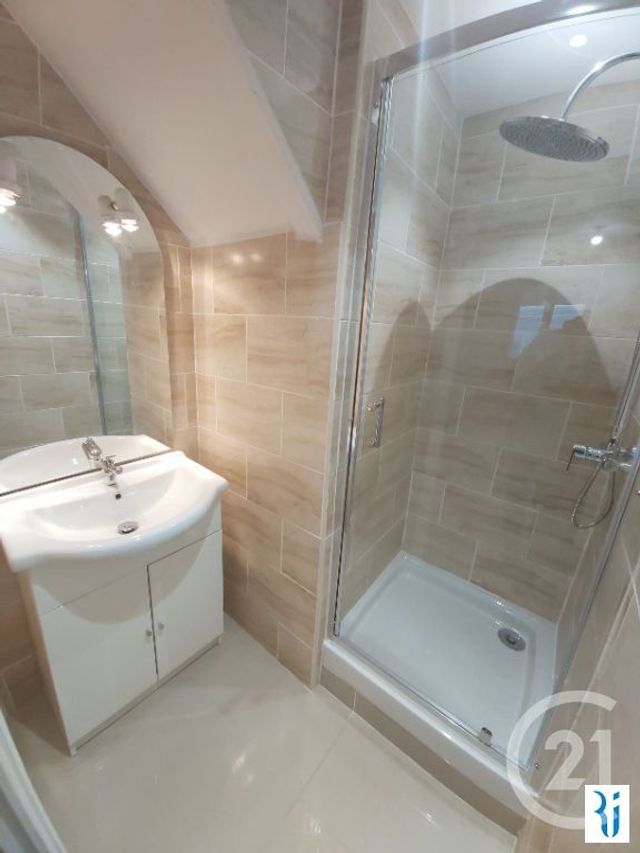 Appartement F3 à louer - 3 pièces - 52.61 m2 - DARNETAL - 76 - HAUTE-NORMANDIE - Century 21 Thillard Et Duhamel