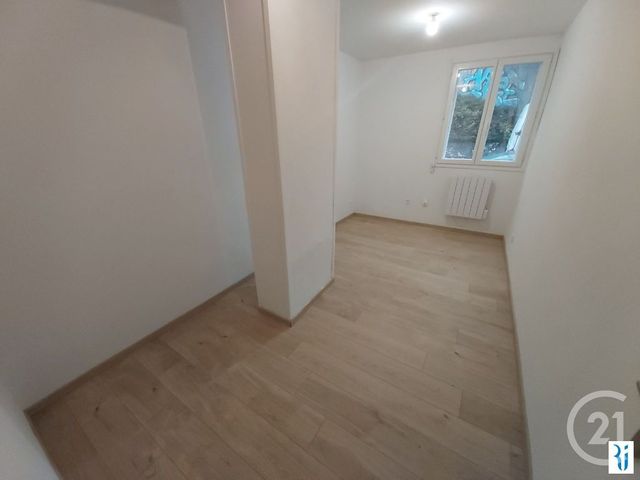 Appartement F3 à louer - 3 pièces - 52.61 m2 - DARNETAL - 76 - HAUTE-NORMANDIE - Century 21 Thillard Et Duhamel