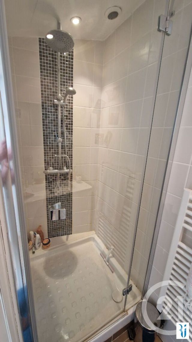 Appartement F3 à louer - 3 pièces - 58.43 m2 - ROUEN - 76 - HAUTE-NORMANDIE - Century 21 Thillard Et Duhamel