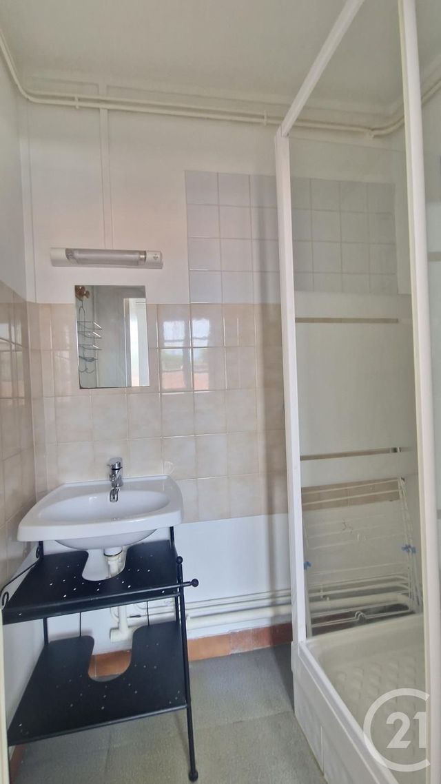 Appartement F1 à louer - 1 pièce - 29.77 m2 - ROUEN - 76 - HAUTE-NORMANDIE - Century 21 Thillard Et Duhamel