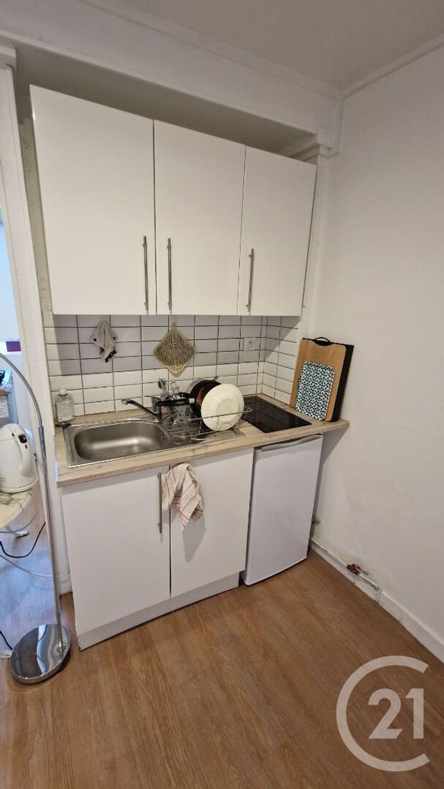 Appartement F1 à louer - 1 pièce - 27.4 m2 - ROUEN - 76 - HAUTE-NORMANDIE - Century 21 Thillard Et Duhamel