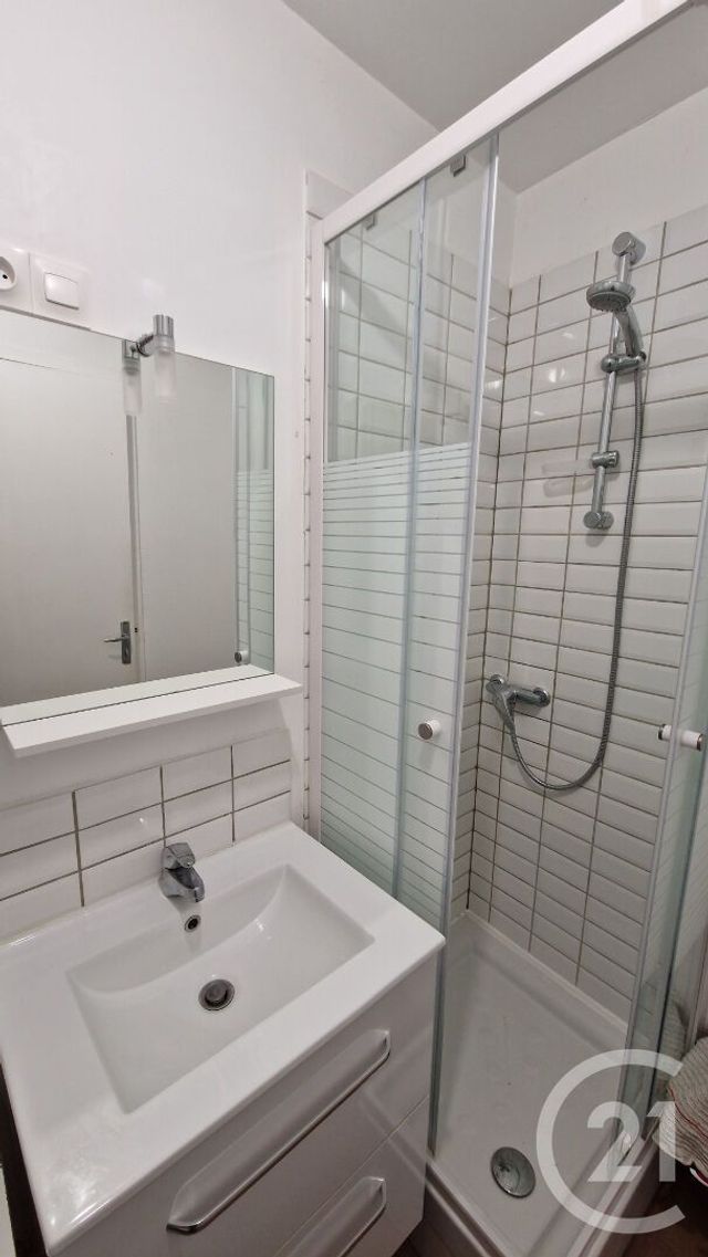 Appartement F1 à louer - 1 pièce - 27.4 m2 - ROUEN - 76 - HAUTE-NORMANDIE - Century 21 Thillard Et Duhamel