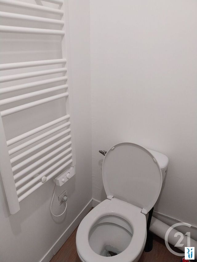 Appartement F1 à louer - 1 pièce - 27.4 m2 - ROUEN - 76 - HAUTE-NORMANDIE - Century 21 Thillard Et Duhamel