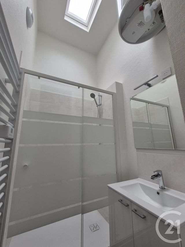 Appartement F2 à louer - 2 pièces - 34.99 m2 - ROUEN - 76 - HAUTE-NORMANDIE - Century 21 Thillard Et Duhamel