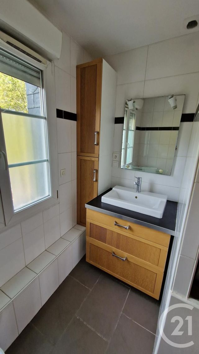 Appartement F3 à louer - 3 pièces - 63.39 m2 - ROUEN - 76 - HAUTE-NORMANDIE - Century 21 Thillard Et Duhamel