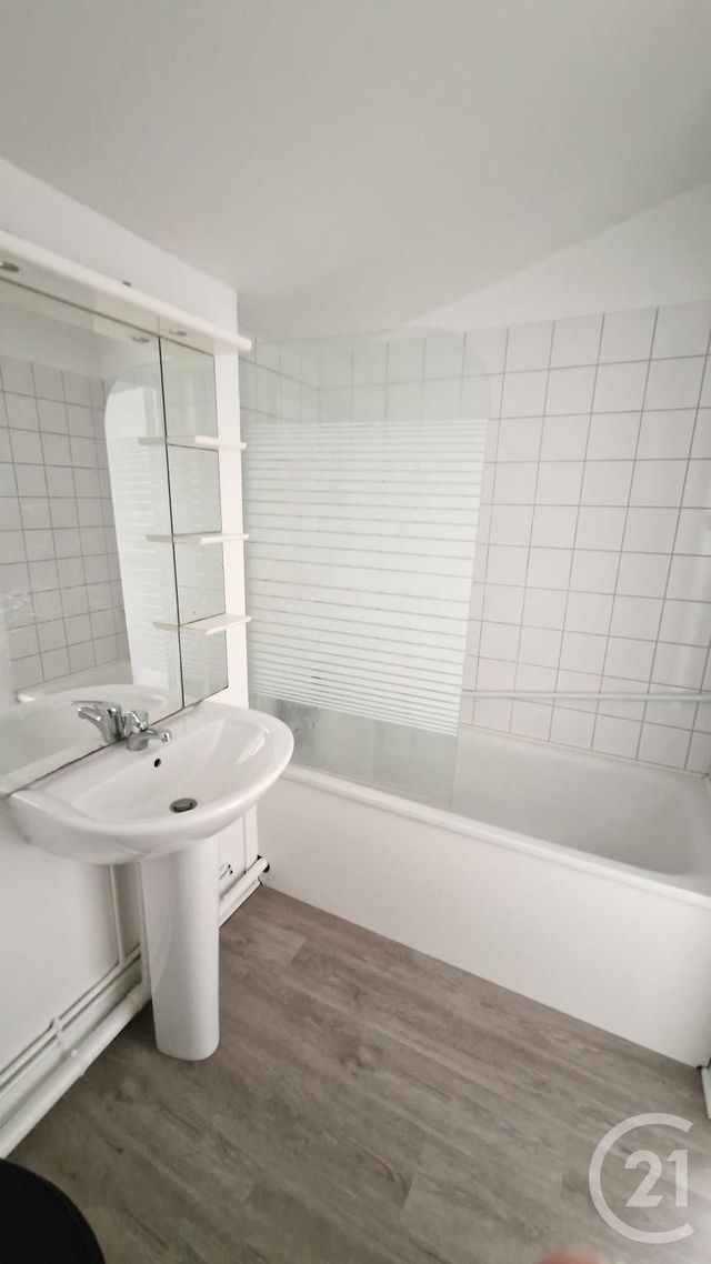 Appartement F2 à louer - 2 pièces - 30.05 m2 - ROUEN - 76 - HAUTE-NORMANDIE - Century 21 Thillard Et Duhamel