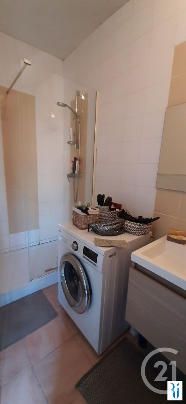 Appartement F2 à louer - 2 pièces - 37.8 m2 - ROUEN - 76 - HAUTE-NORMANDIE - Century 21 Thillard Et Duhamel
