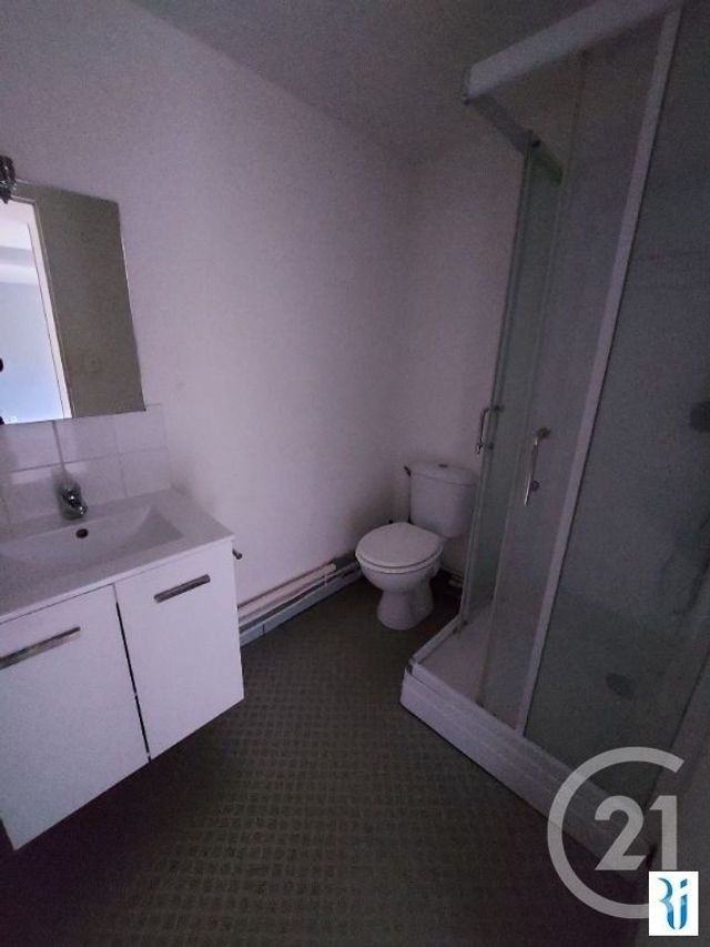 Appartement F2 à louer - 2 pièces - 35.59 m2 - LE MESNIL ESNARD - 76 - HAUTE-NORMANDIE - Century 21 Thillard Et Duhamel