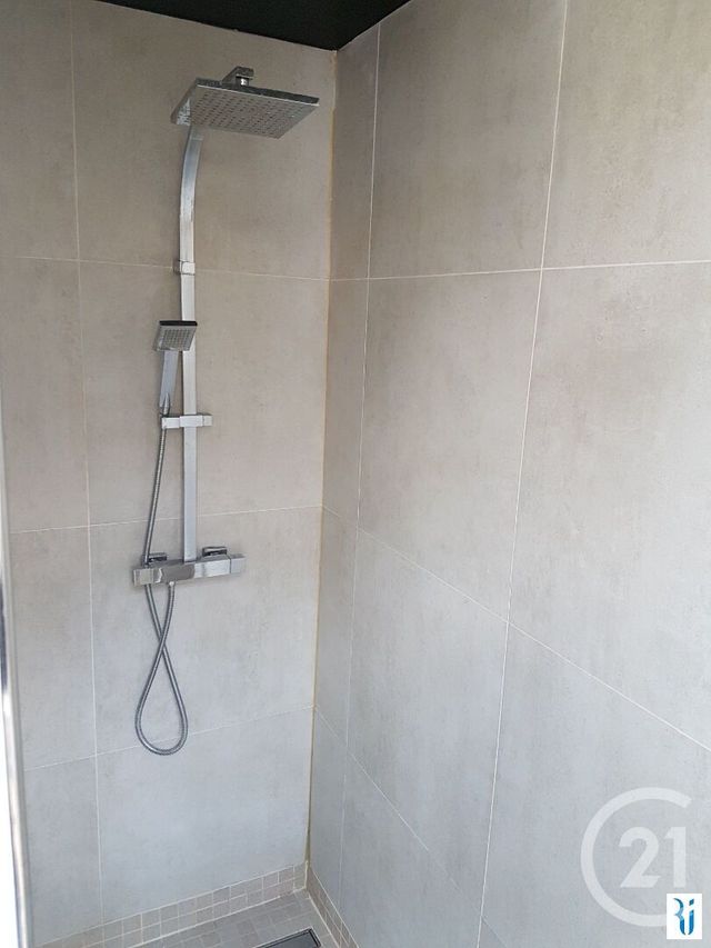 Appartement T2 à vendre - 2 pièces - 44.48 m2 - ROUEN - 76 - HAUTE-NORMANDIE - Century 21 Thillard Et Duhamel