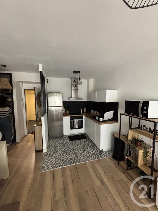 Appartement F2 à louer - 2 pièces - 39.0 m2 - ROUEN - 76 - HAUTE-NORMANDIE - Century 21 Thillard Et Duhamel