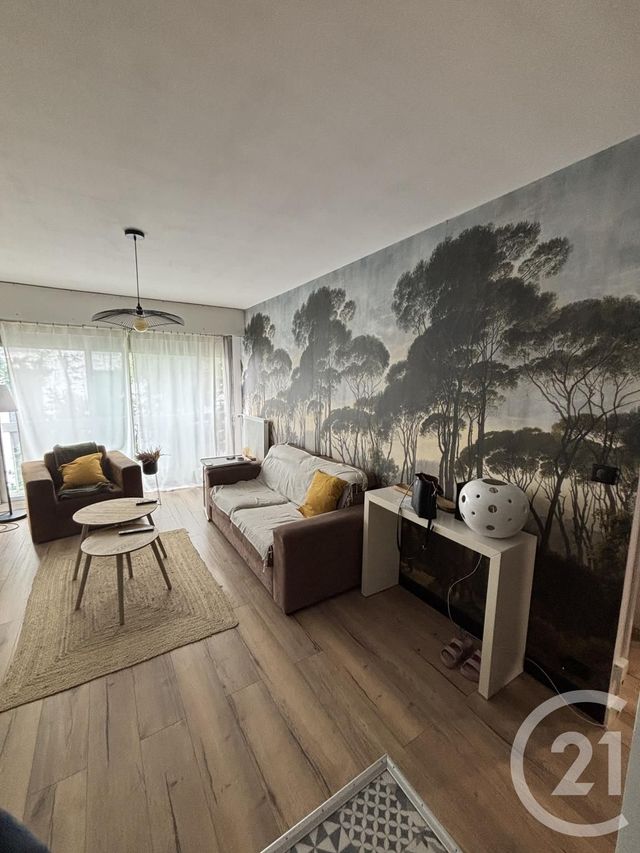 Appartement F2 à louer - 2 pièces - 39.0 m2 - ROUEN - 76 - HAUTE-NORMANDIE - Century 21 Thillard Et Duhamel