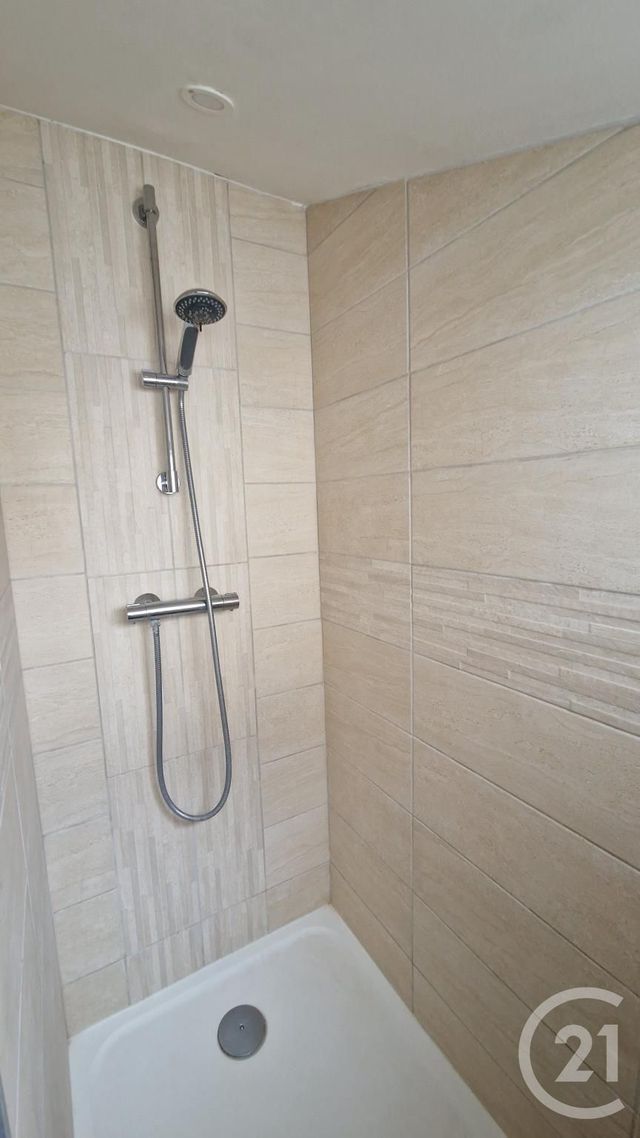 Appartement F1 à louer - 1 pièce - 22.5 m2 - ROUEN - 76 - HAUTE-NORMANDIE - Century 21 Thillard Et Duhamel