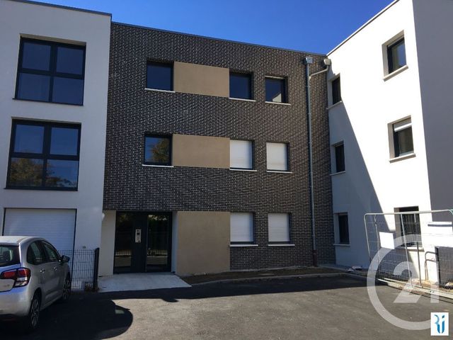 Appartement F3 à louer - 3 pièces - 62.02 m2 - MONT ST AIGNAN - 76 - HAUTE-NORMANDIE - Century 21 Thillard Et Duhamel