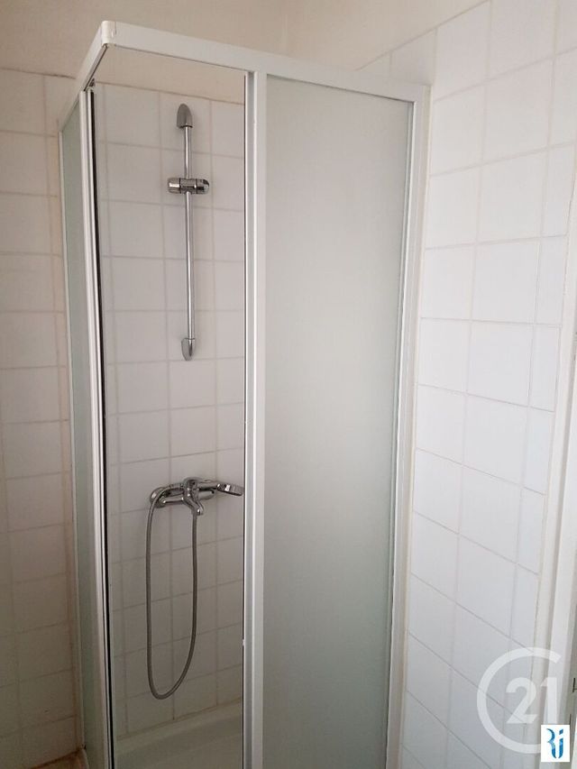 Appartement F1 à louer - 1 pièce - 30.5 m2 - ROUEN - 76 - HAUTE-NORMANDIE - Century 21 Thillard Et Duhamel