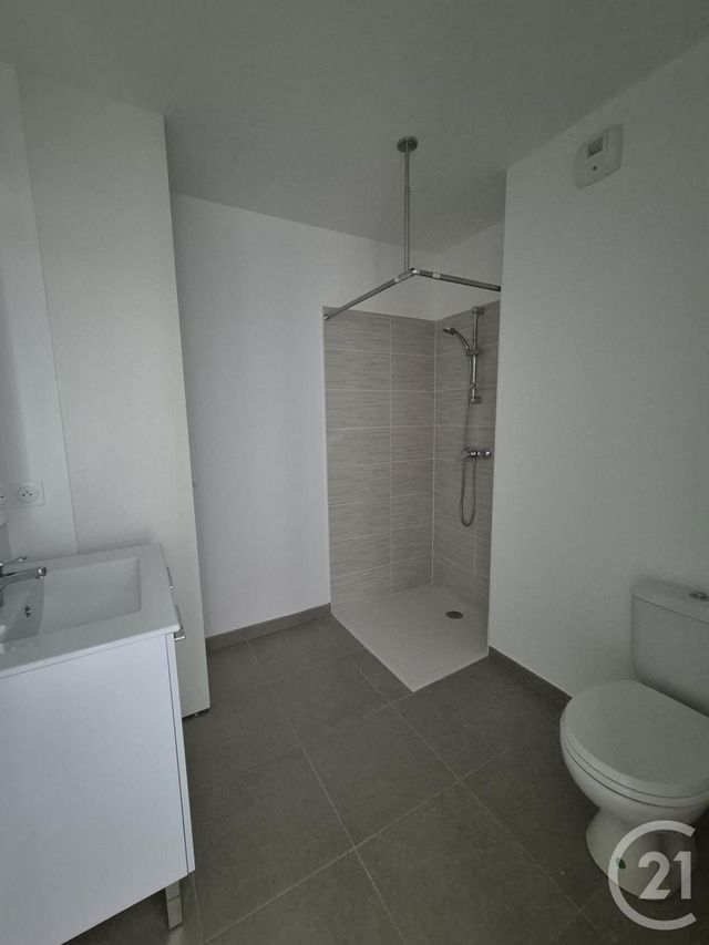Appartement F2 à louer - 2 pièces - 37.01 m2 - ST ETIENNE DU ROUVRAY - 76 - HAUTE-NORMANDIE - Century 21 Thillard Et Duhamel
