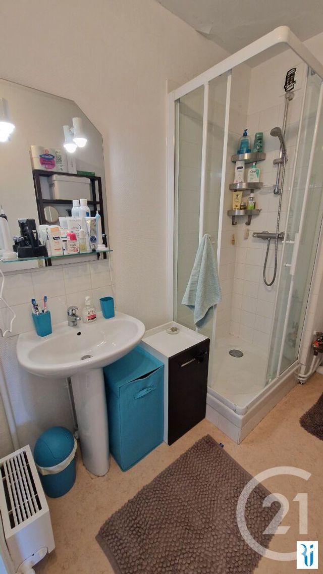 Appartement F2 à louer - 2 pièces - 42.0 m2 - ROUEN - 76 - HAUTE-NORMANDIE - Century 21 Thillard Et Duhamel