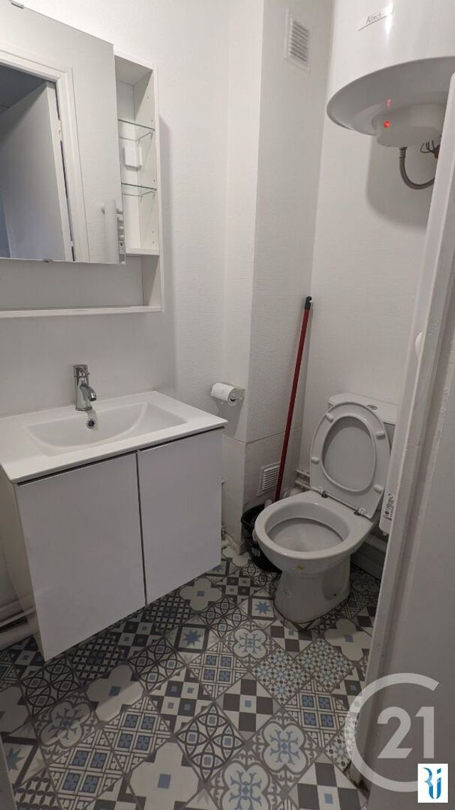 Appartement F1 à louer - 1 pièce - 13.8 m2 - ROUEN - 76 - HAUTE-NORMANDIE - Century 21 Thillard Et Duhamel