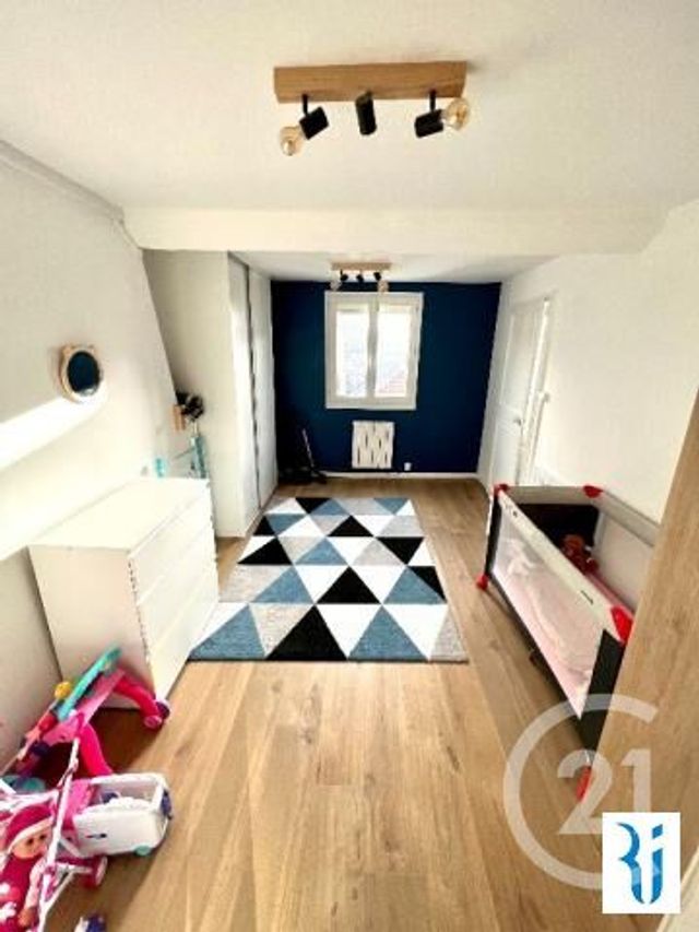 Appartement F2 duplex à louer - 2 pièces - 51.0 m2 - ROUEN - 76 - HAUTE-NORMANDIE - Century 21 Thillard Et Duhamel