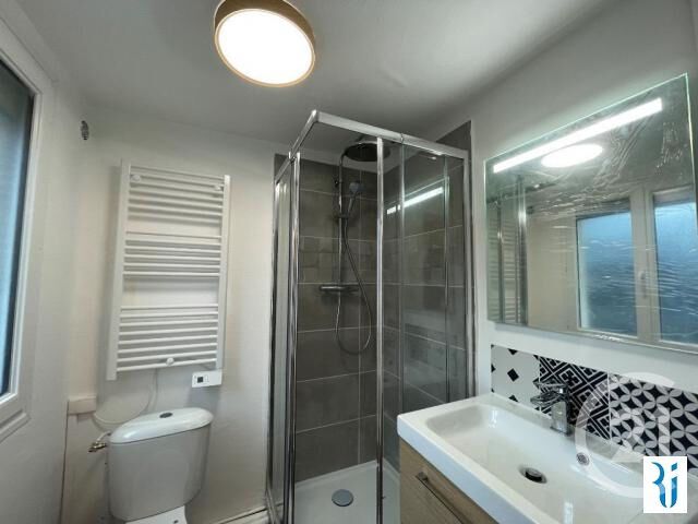 Appartement F2 duplex à louer - 2 pièces - 51.0 m2 - ROUEN - 76 - HAUTE-NORMANDIE - Century 21 Thillard Et Duhamel
