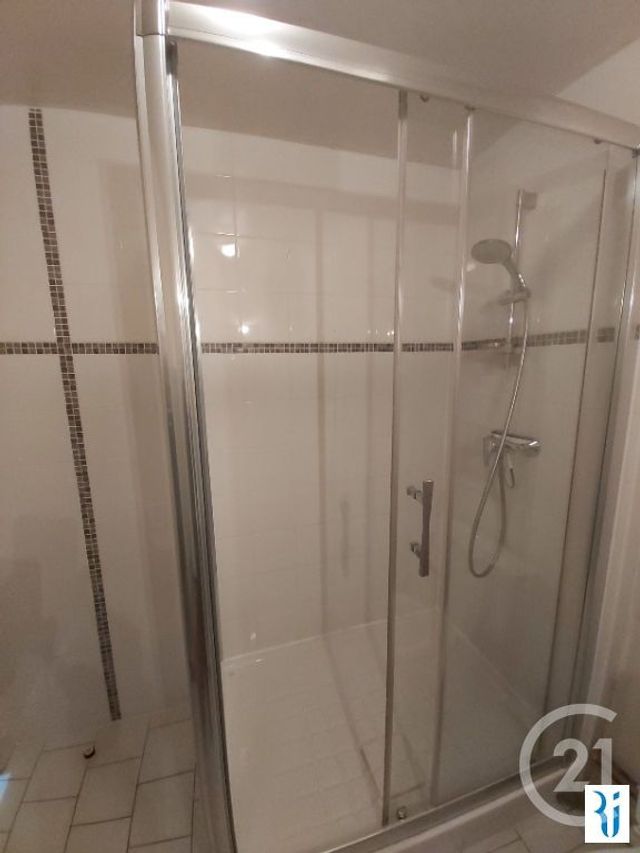 Appartement F1 à louer - 1 pièce - 26.95 m2 - ROUEN - 76 - HAUTE-NORMANDIE - Century 21 Thillard Et Duhamel