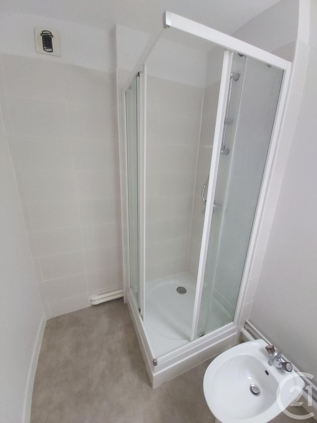 Appartement F2 à louer - 2 pièces - 42.49 m2 - ROUEN - 76 - HAUTE-NORMANDIE - Century 21 Thillard Et Duhamel