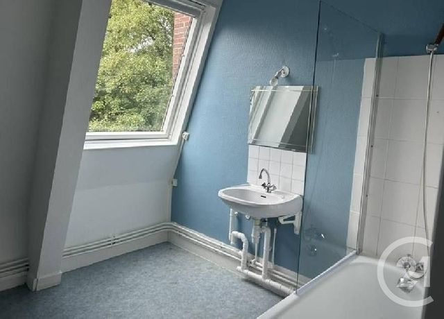 Appartement F3 à louer - 3 pièces - 69.65 m2 - ST LEGER DU BOURG DENIS - 76 - HAUTE-NORMANDIE - Century 21 Thillard Et Duhamel