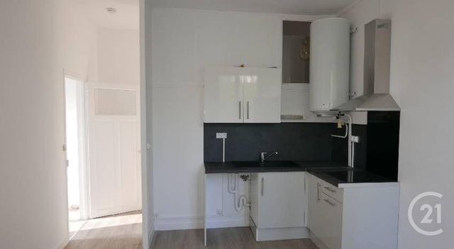 Appartement F2 à louer ST LEGER DU BOURG DENIS