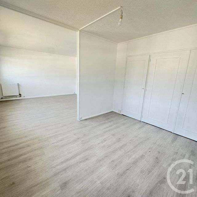 Appartement T3 à vendre - 3 pièces - 67.75 m2 - DEVILLE LES ROUEN - 76 - HAUTE-NORMANDIE - Century 21 Thillard Et Duhamel