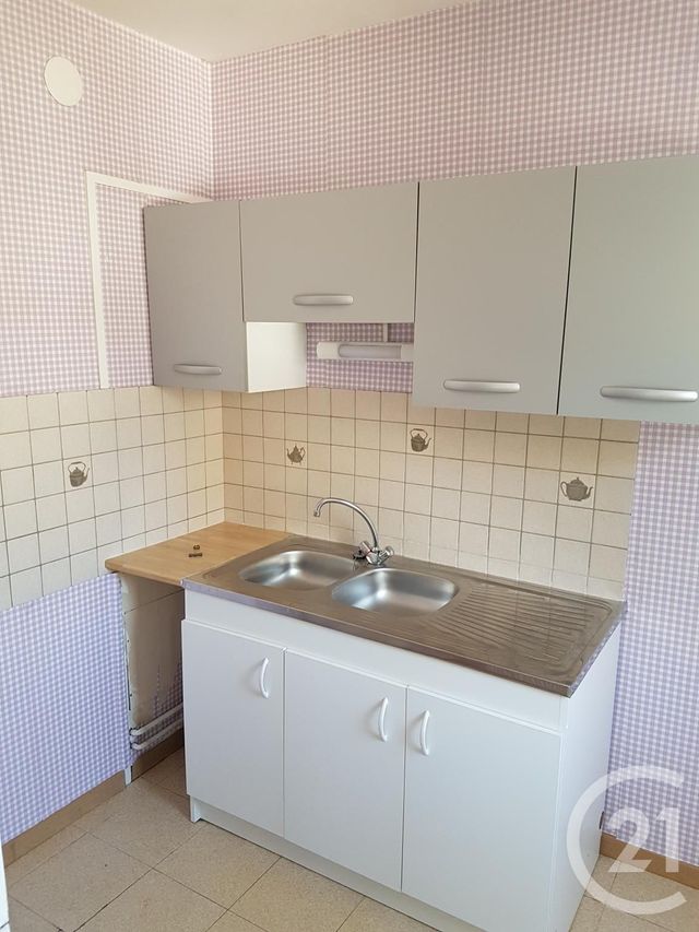 Appartement F1 à louer - 1 pièce - 26.04 m2 - BIHOREL - 76 - HAUTE-NORMANDIE - Century 21 Thillard Et Duhamel