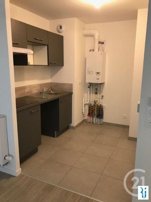 Appartement F2 à louer - 2 pièces - 41.8 m2 - MONT ST AIGNAN - 76 - HAUTE-NORMANDIE - Century 21 Thillard Et Duhamel