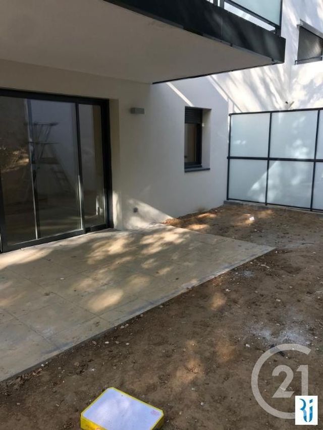 Appartement F2 à louer - 2 pièces - 41.8 m2 - MONT ST AIGNAN - 76 - HAUTE-NORMANDIE - Century 21 Thillard Et Duhamel