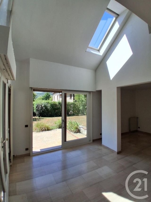 maison à louer - 5 pièces - 124.01 m2 - SAHURS - 76 - HAUTE-NORMANDIE - Century 21 Thillard Et Duhamel