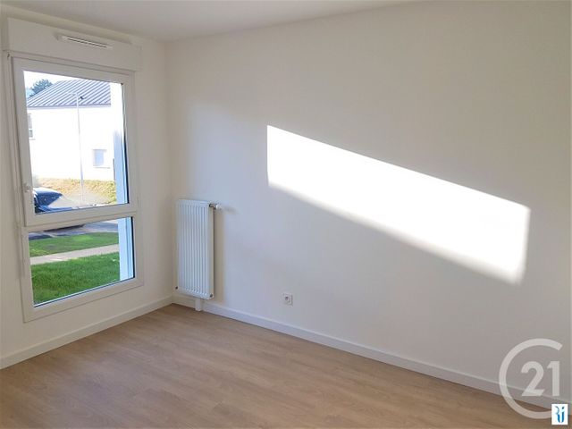 Appartement à louer - 3 pièces - 68.83 m2 - MONT ST AIGNAN - 76 - HAUTE-NORMANDIE - Century 21 Thillard Et Duhamel