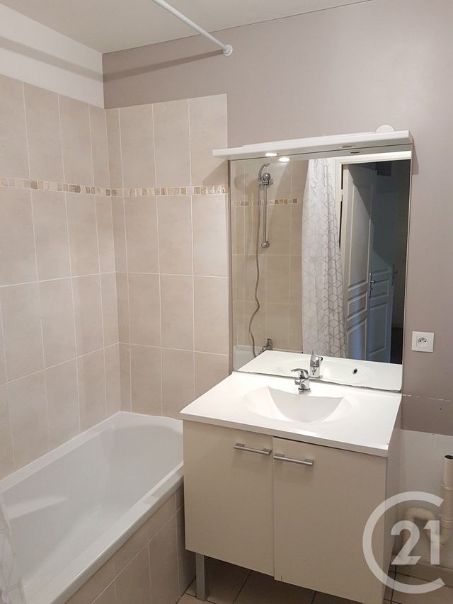 Appartement F3 à vendre - 3 pièces - 71.0 m2 - BOIS GUILLAUME - 76 - HAUTE-NORMANDIE - Century 21 Thillard Et Duhamel