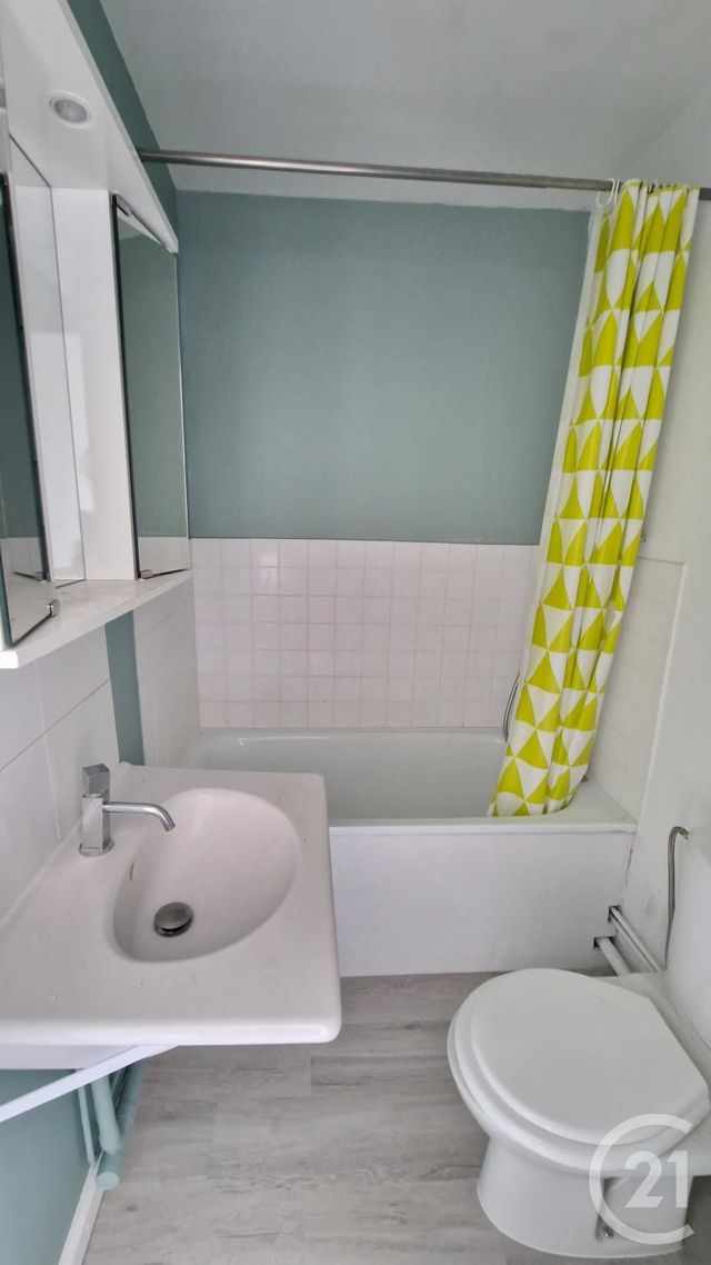 Appartement F1 à louer - 1 pièce - 32.68 m2 - BOIS GUILLAUME - 76 - HAUTE-NORMANDIE - Century 21 Thillard Et Duhamel