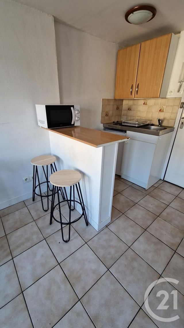 Appartement F1 à louer - 1 pièce - 17.05 m2 - ROUEN - 76 - HAUTE-NORMANDIE - Century 21 Thillard Et Duhamel